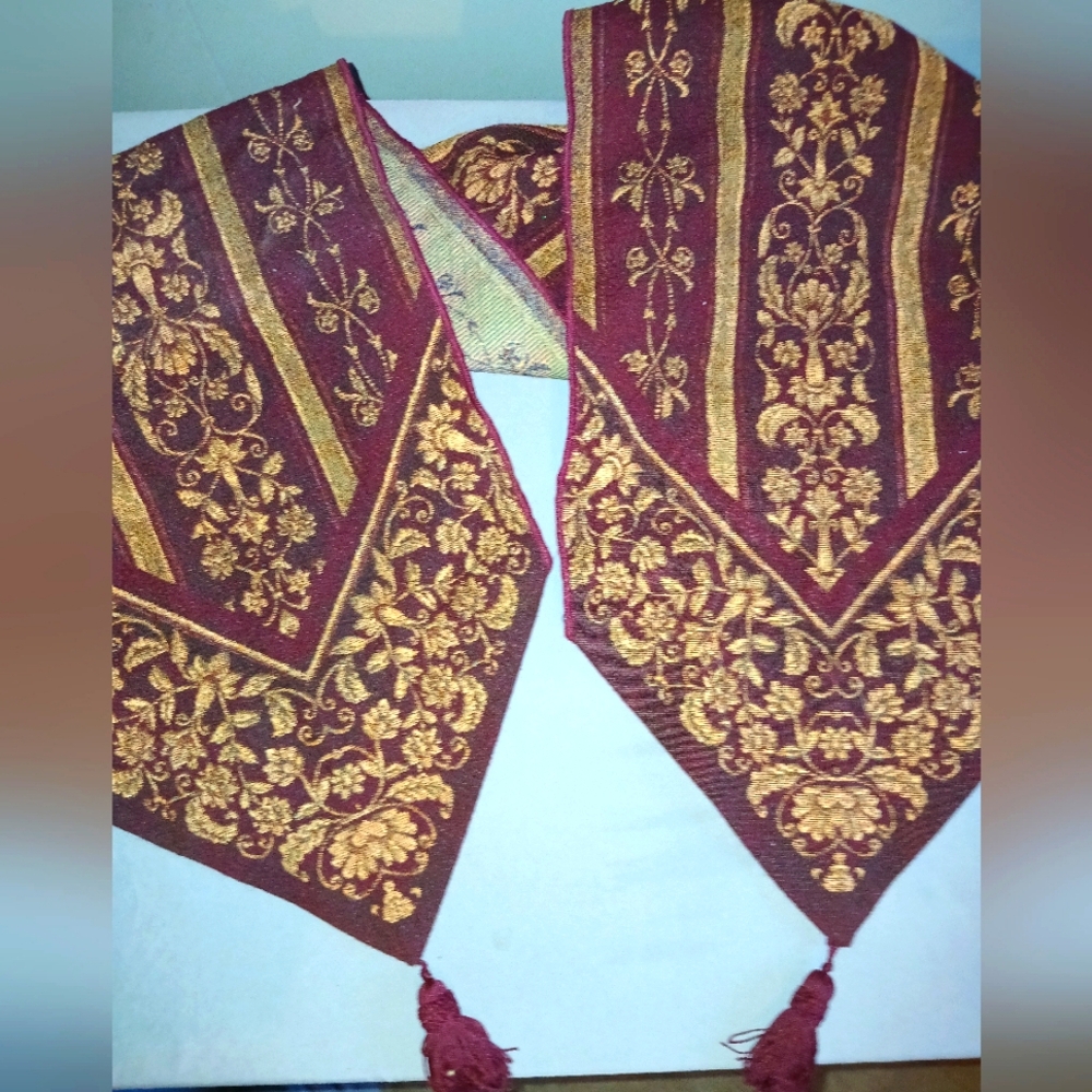 Vintage Red Table Runner